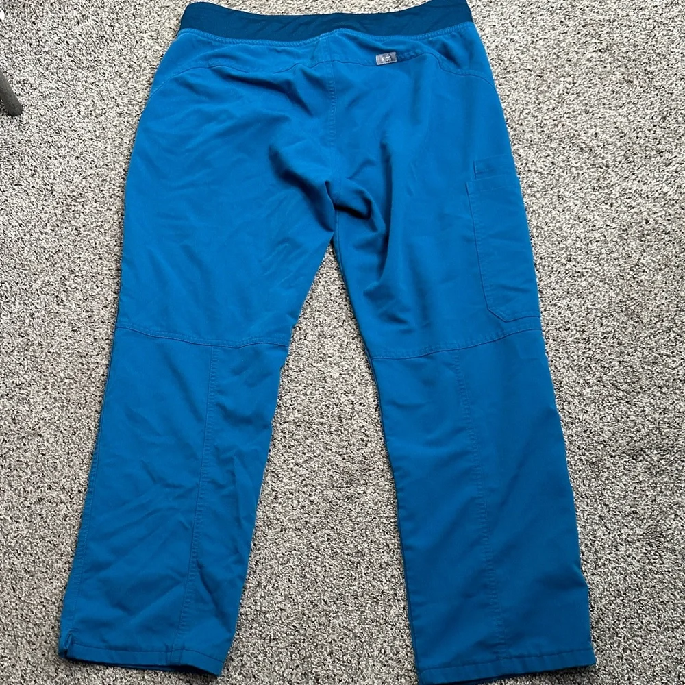 Figs teal Blue technical scrub Pants with Orange Drawstring size M